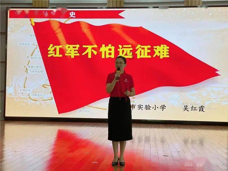 爆红半年后，她不慎自毁前程，网友怒喊：打回原形！